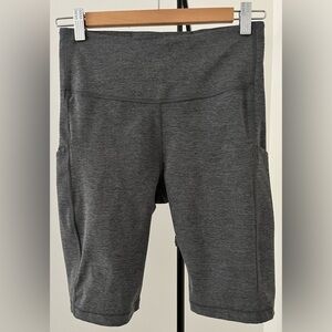 🔥 Athleta High-Rise Athletic Shorts — Pockets Galore! | Women’s Small 🔥